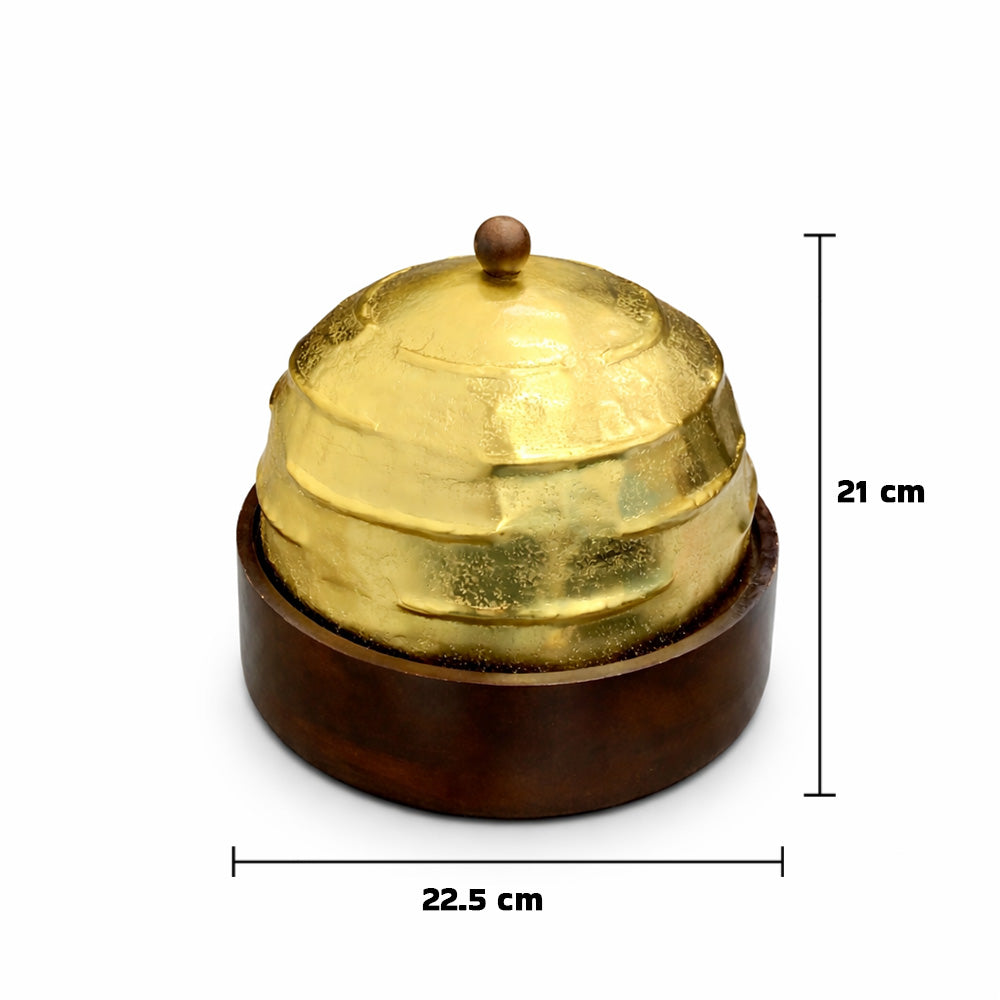 وعاء تقديم مع غطاء