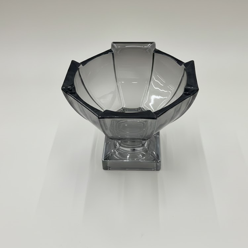 وعاء تقديم زجاجي