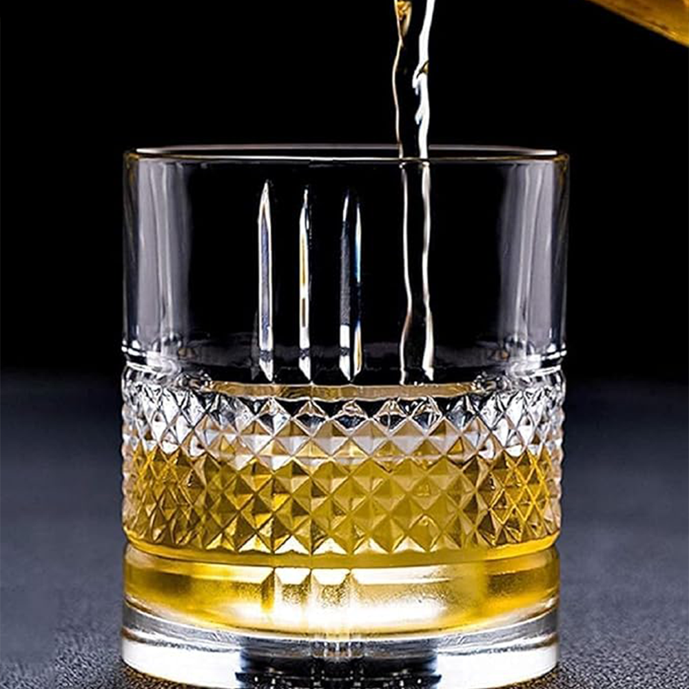 طقم أكواب زجاجية منقوشة