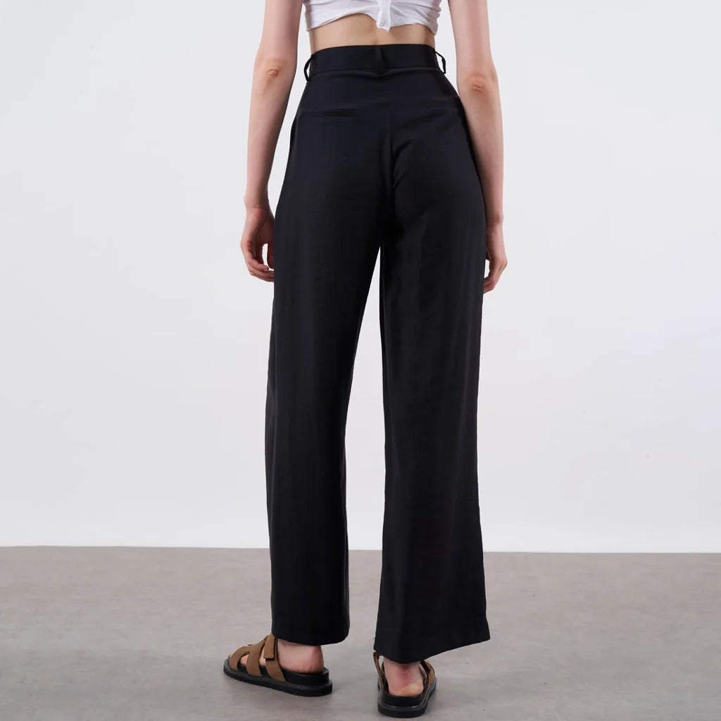 بنطلون نسائى بزر