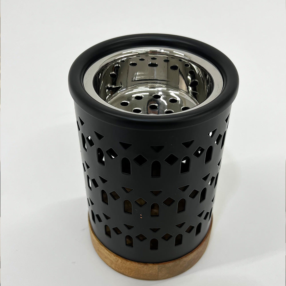 مبخر معدني بقاعدة خشبية