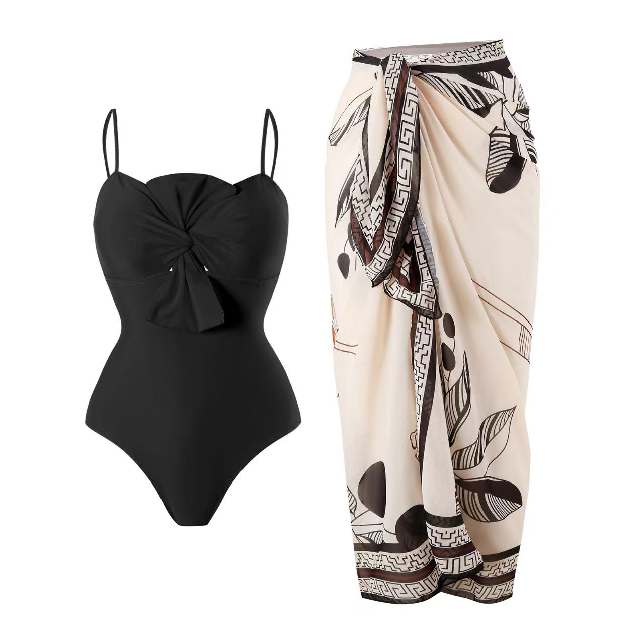 مايوه نسائي بربطة صدر