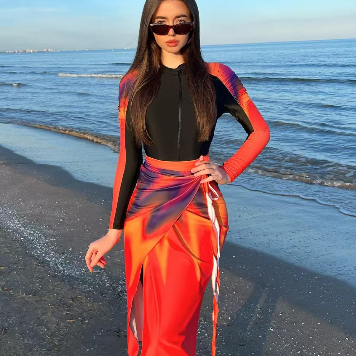 بدلة مايوه نسائي محتشمة