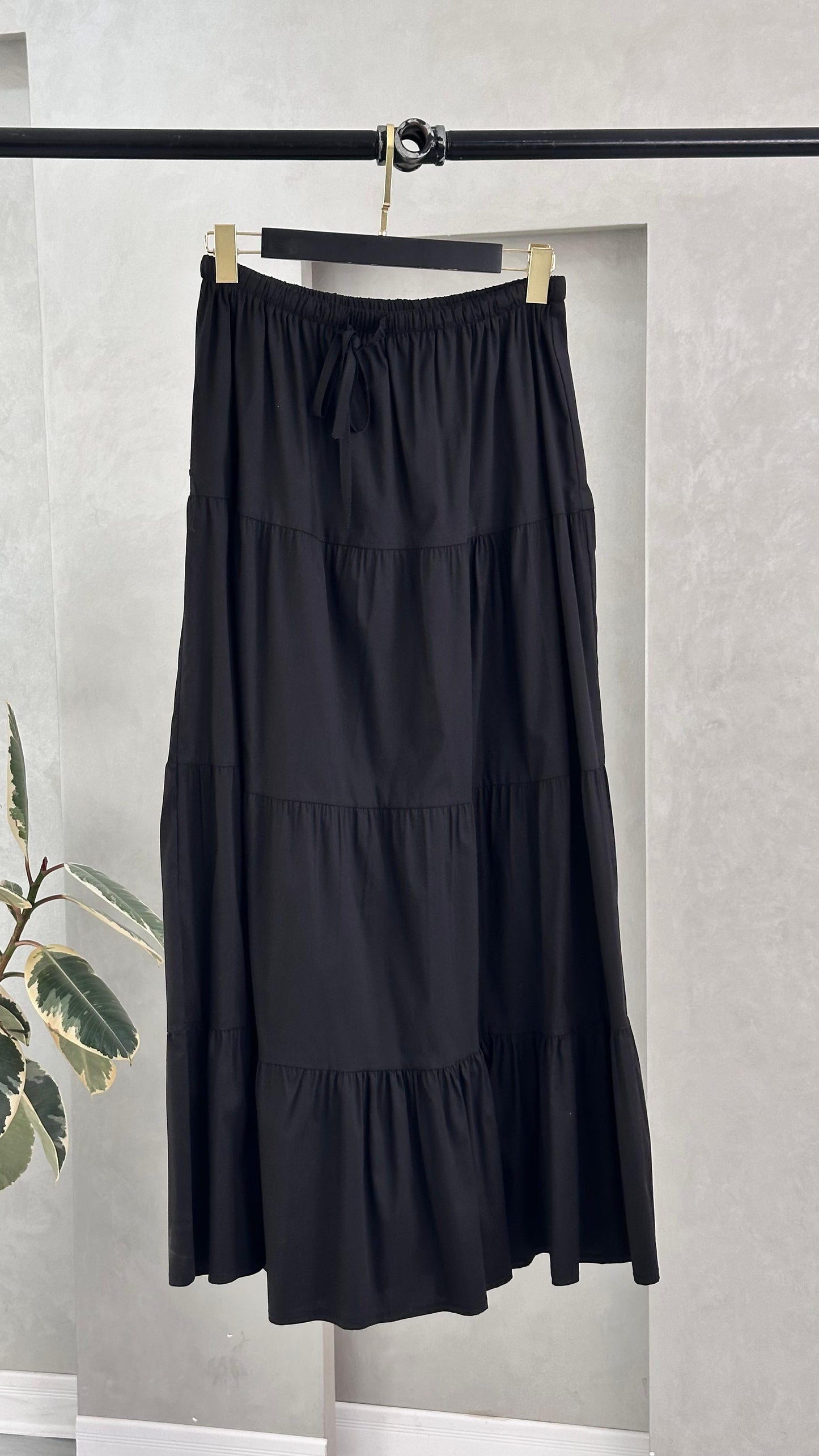 تنورة نسائي بطبقات