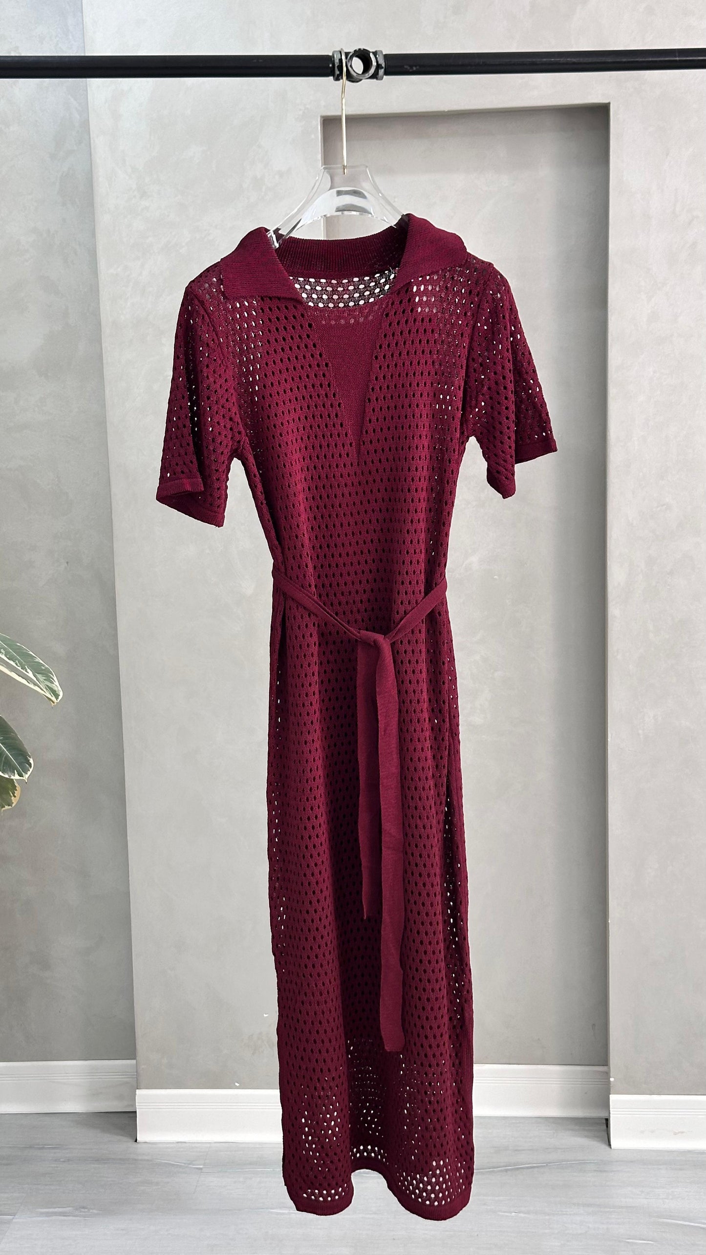 فستان نسائي