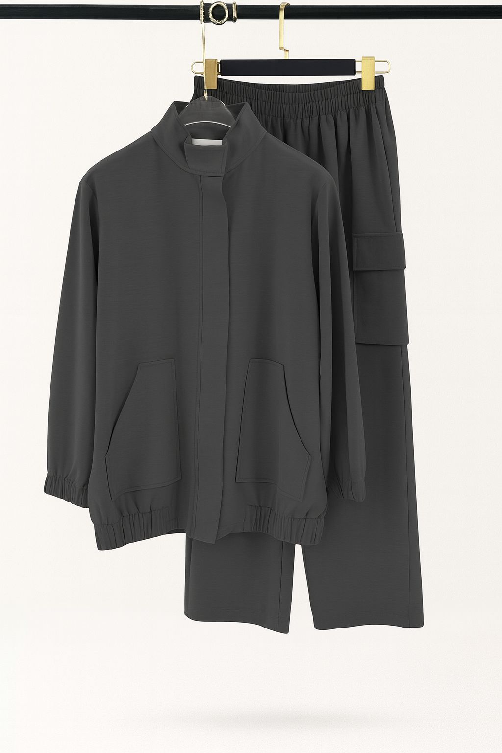 بدلة نسائي كارجو