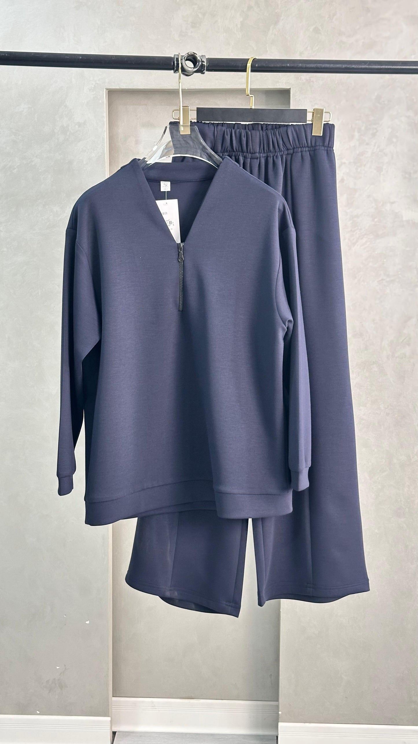 بدلة نسائي مريحة