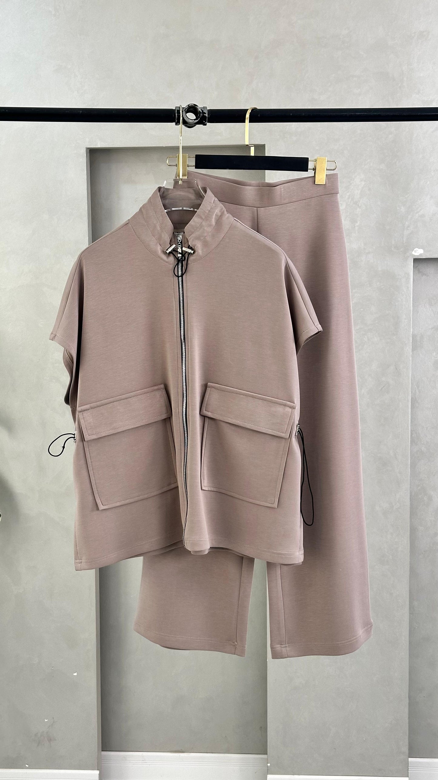 بدلة نسائي جاكيت واسع