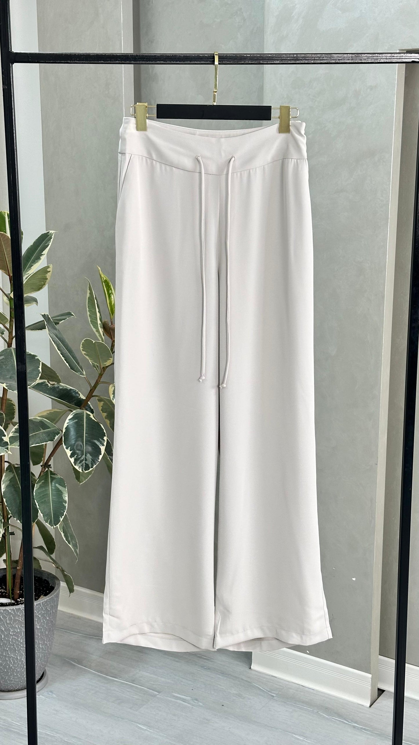 بنطلون رسمي فضفاض