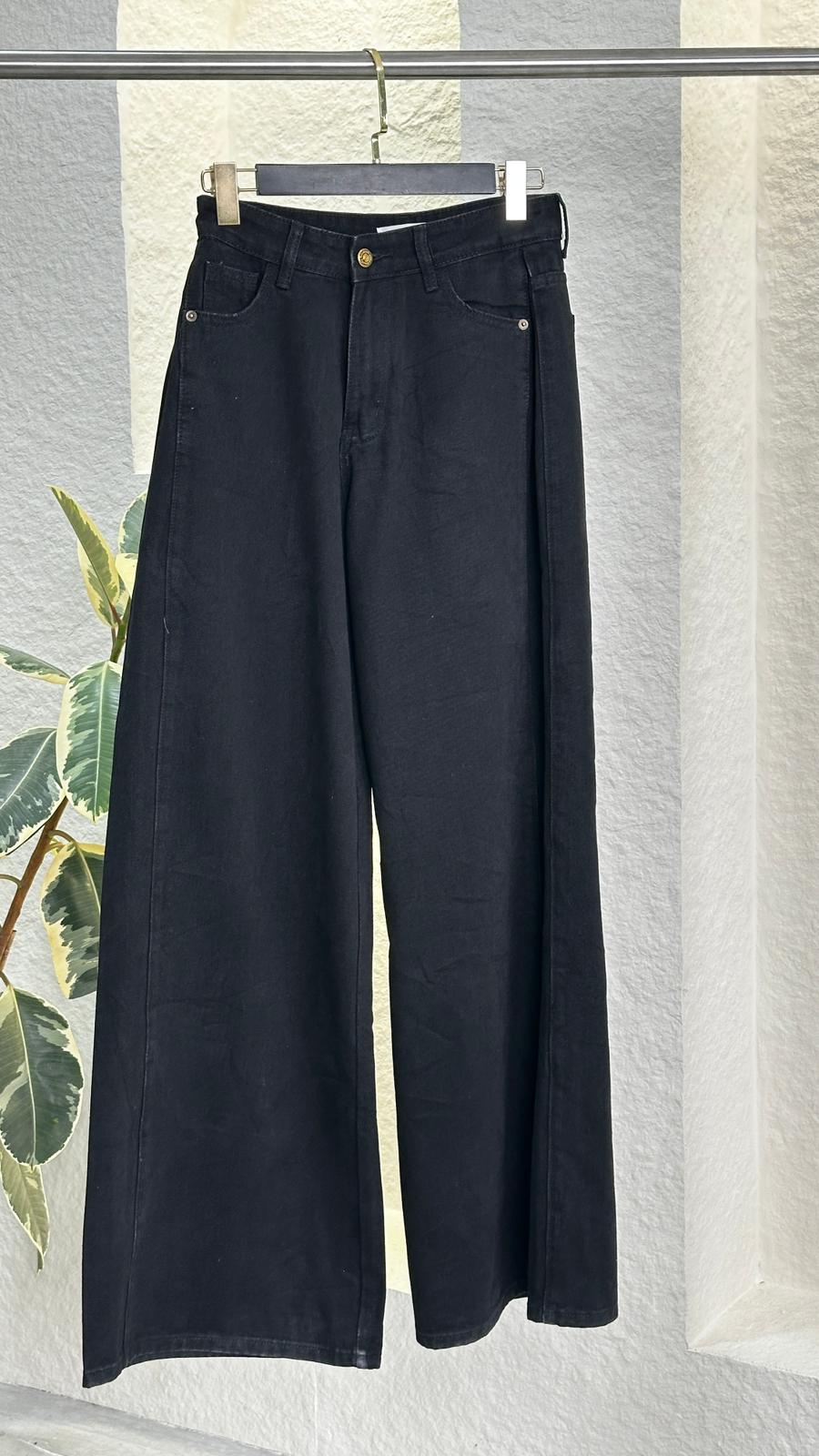 بنطلون جينز نسائي