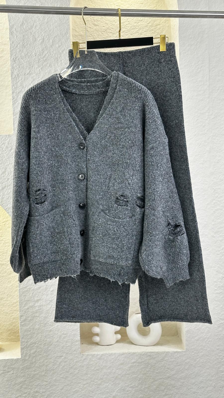 بدلة نسائي 3 قطع