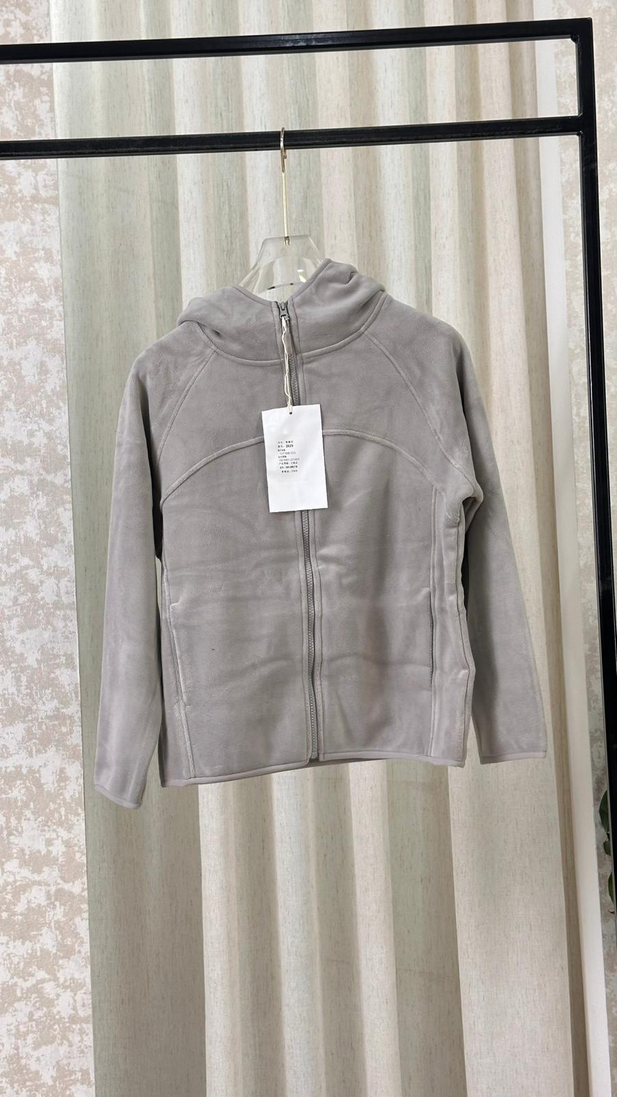 بلوفر نسائي كبوس