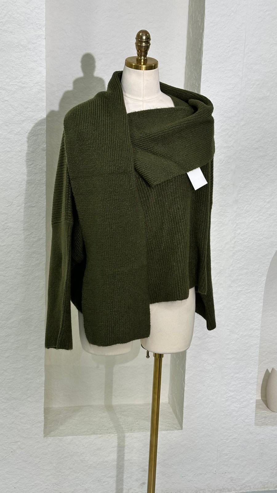 بلوزة اسكارف