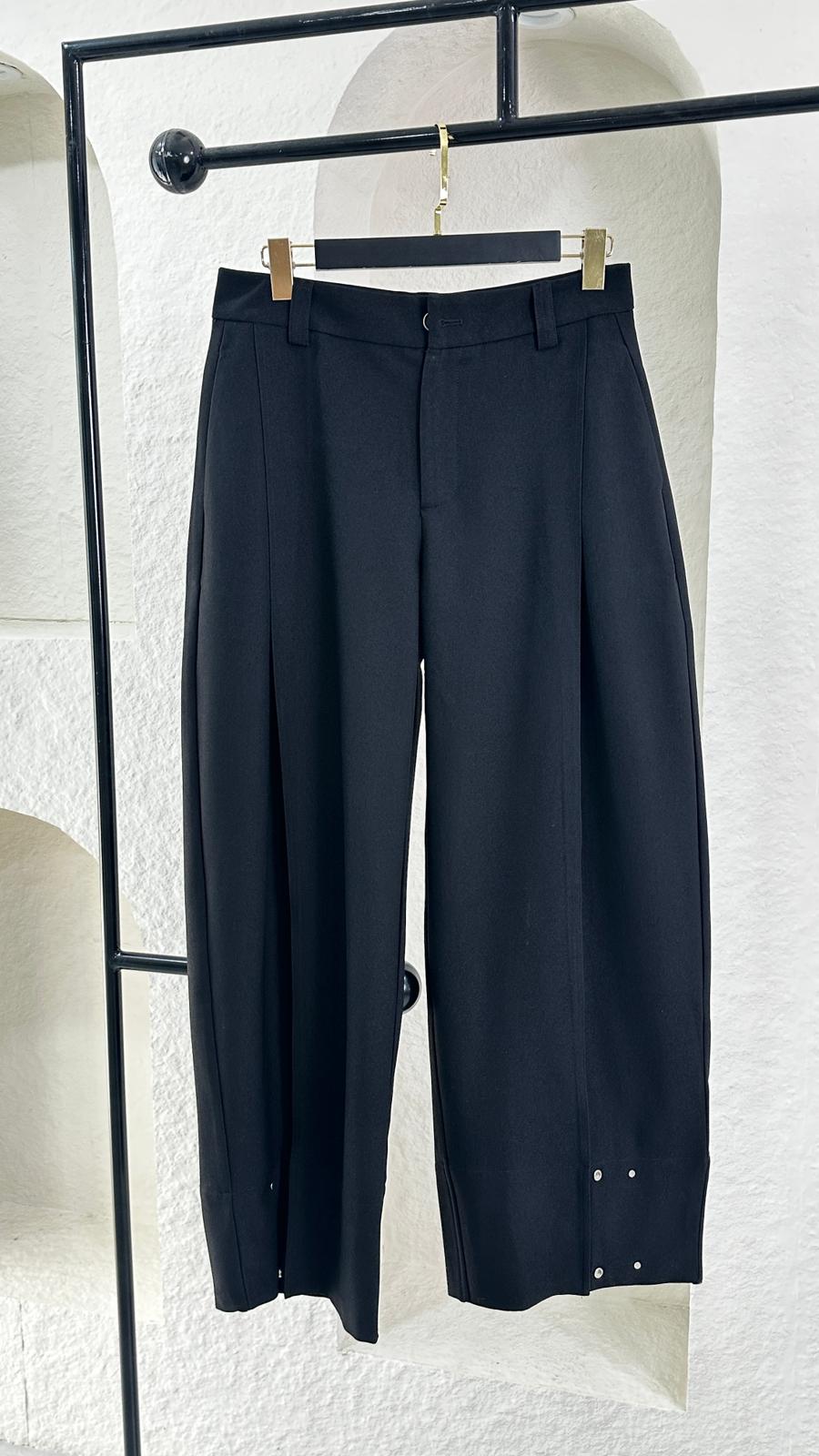 بنطلون نسائي