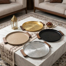 صينية تقديم بمقبض خشبية