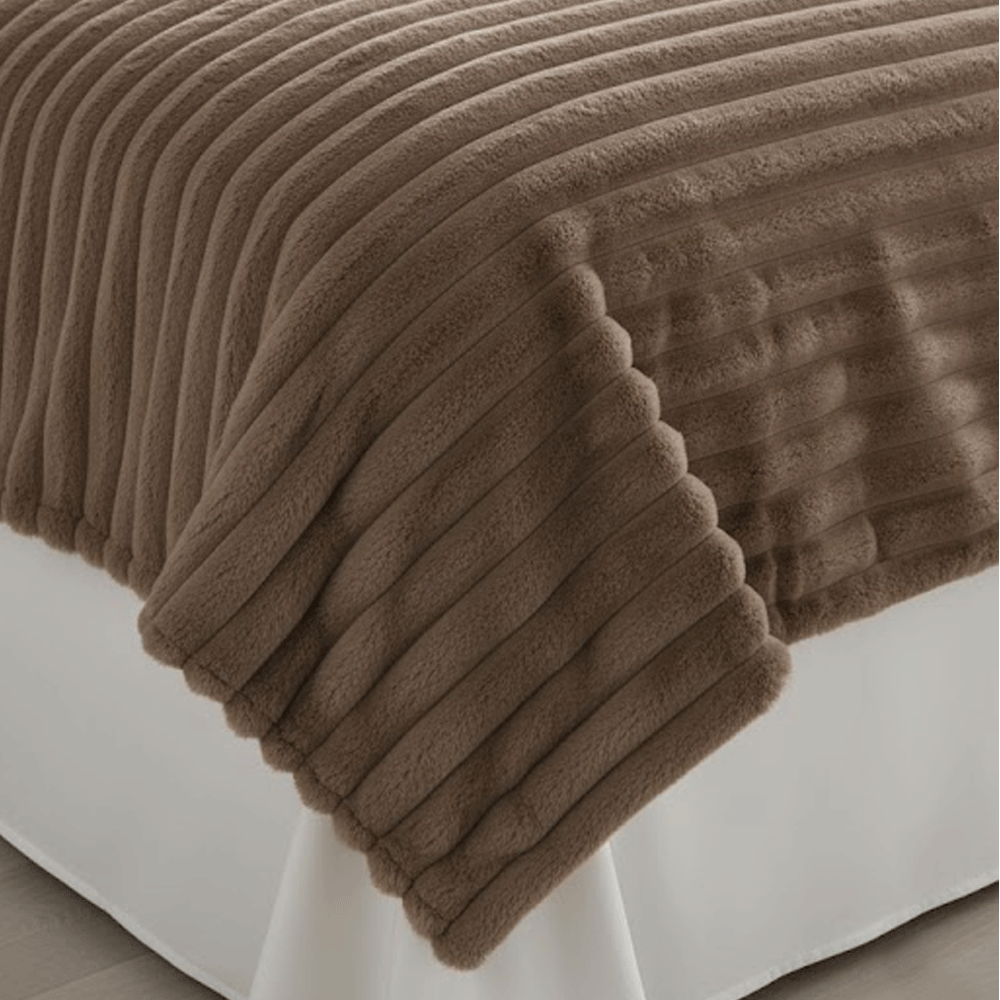 بطانية فاخرة من فرو الأرنب