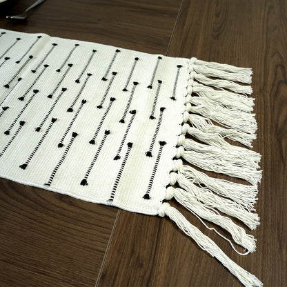 مفرش طاولة بوهو منسوج