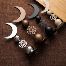 زينة هلال معدنية فاخرة