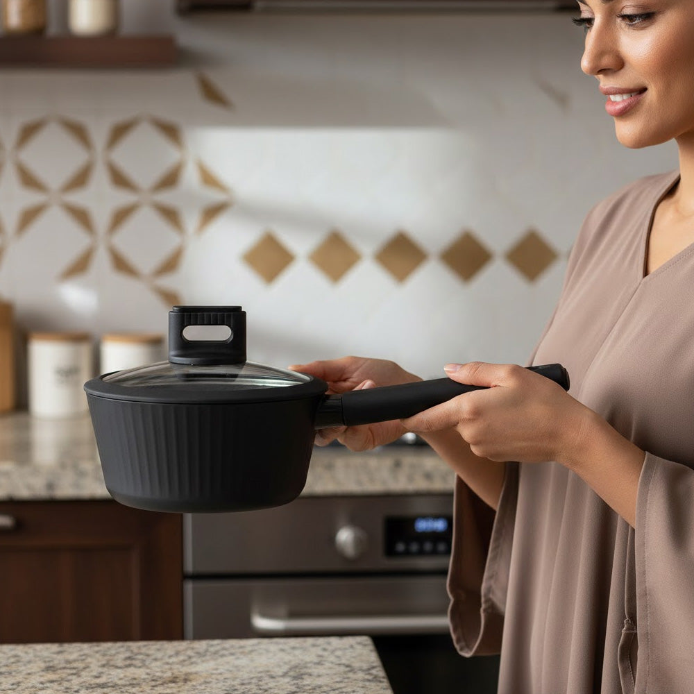 مقلاة غير لاصقة