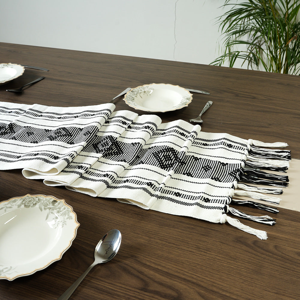 مفرش طاولة قطني بتصميم ريفي حديث مع شرابات، مقاس: 180*35 سم