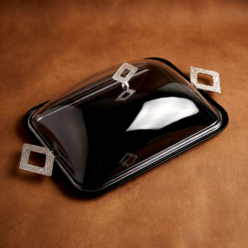 طبق تقديم كيك بغطاء وسط