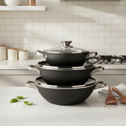 مقلاة ووك من الحديد الزهر - أسود