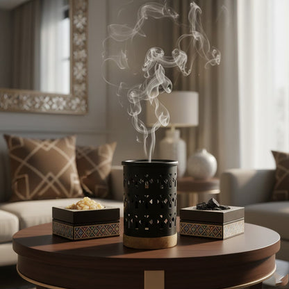 مبخر معدني بقاعدة خشبية