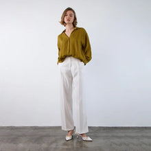 بنطلون نسائي بكسرة