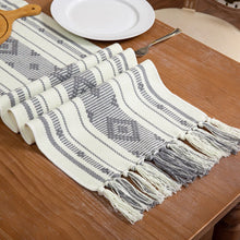 مفرش طاولة قطني بتصميم ريفي حديث مع شرابات، مقاس: 180*35 سم