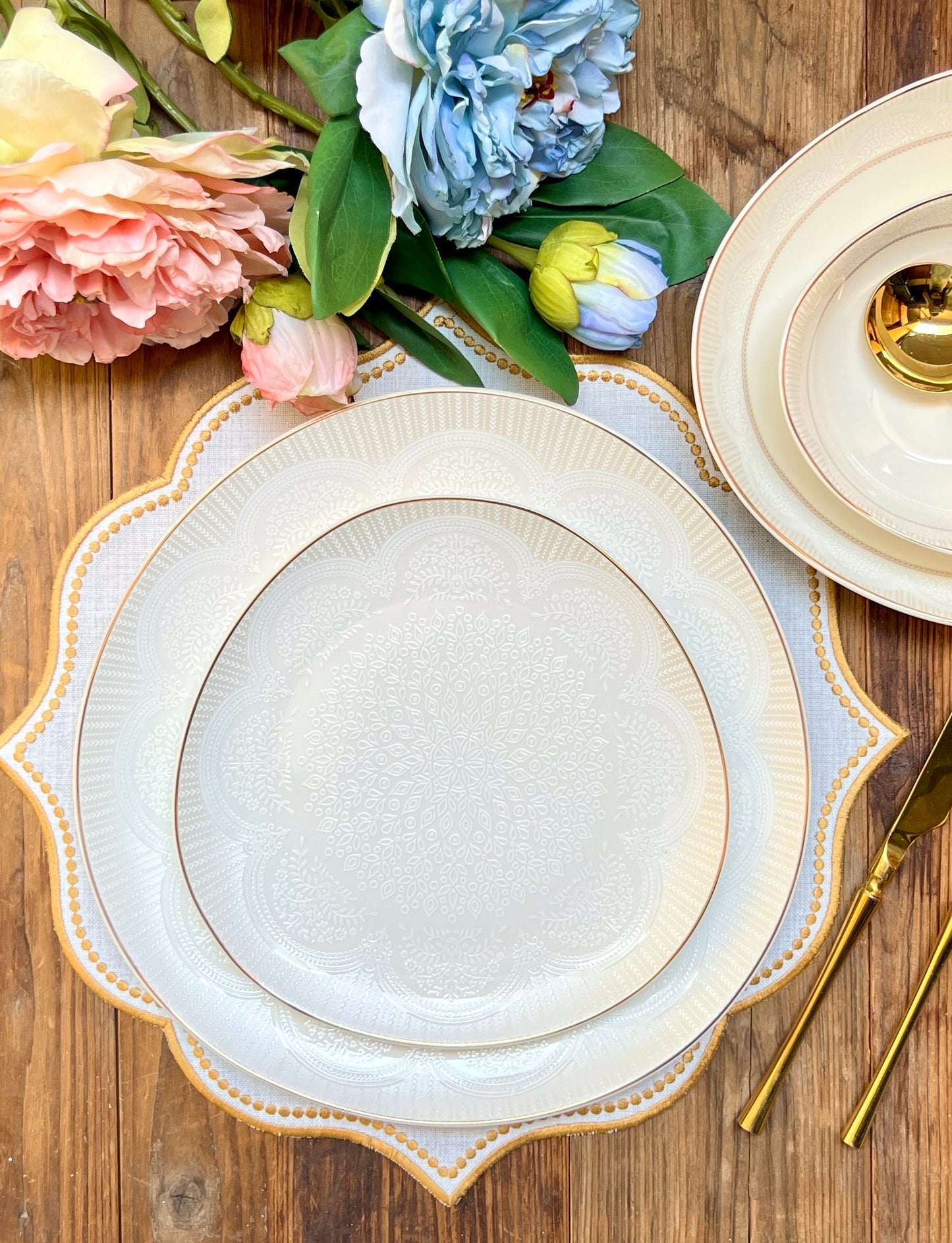 طقم أطباق مائدة فاخر 24 قطعة