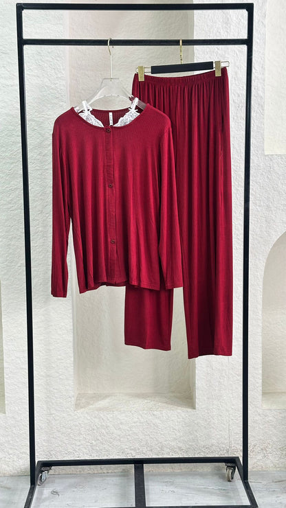 بيجامة نسائي