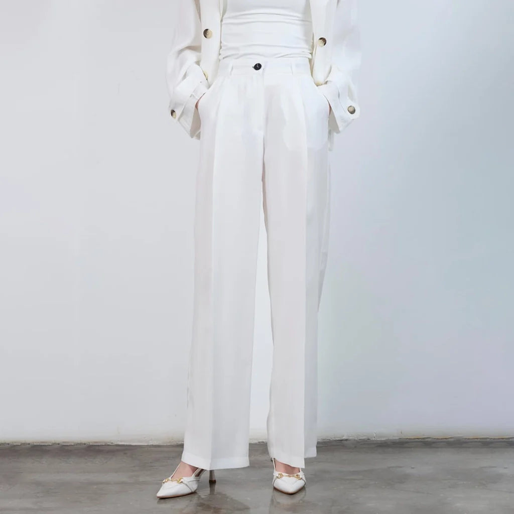 بنطلون نسائى بزر