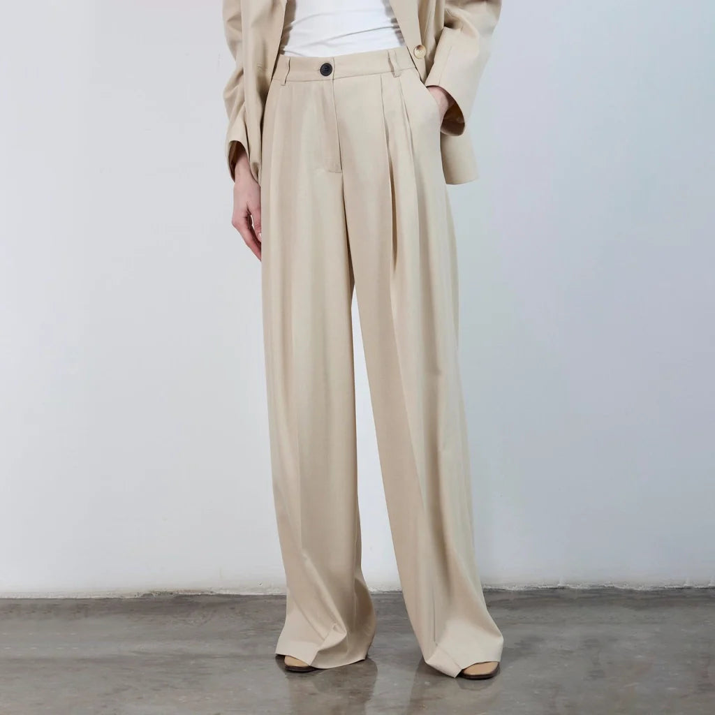 بنطلون نسائى فضفاض