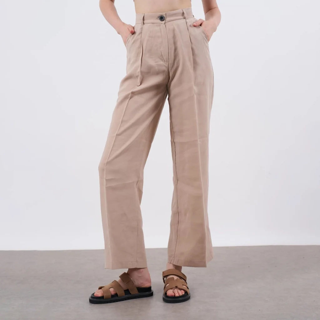 بنطلون نسائى بزر