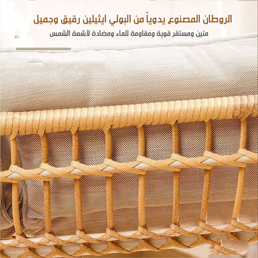 كرسي على شكل سلة معلقة
