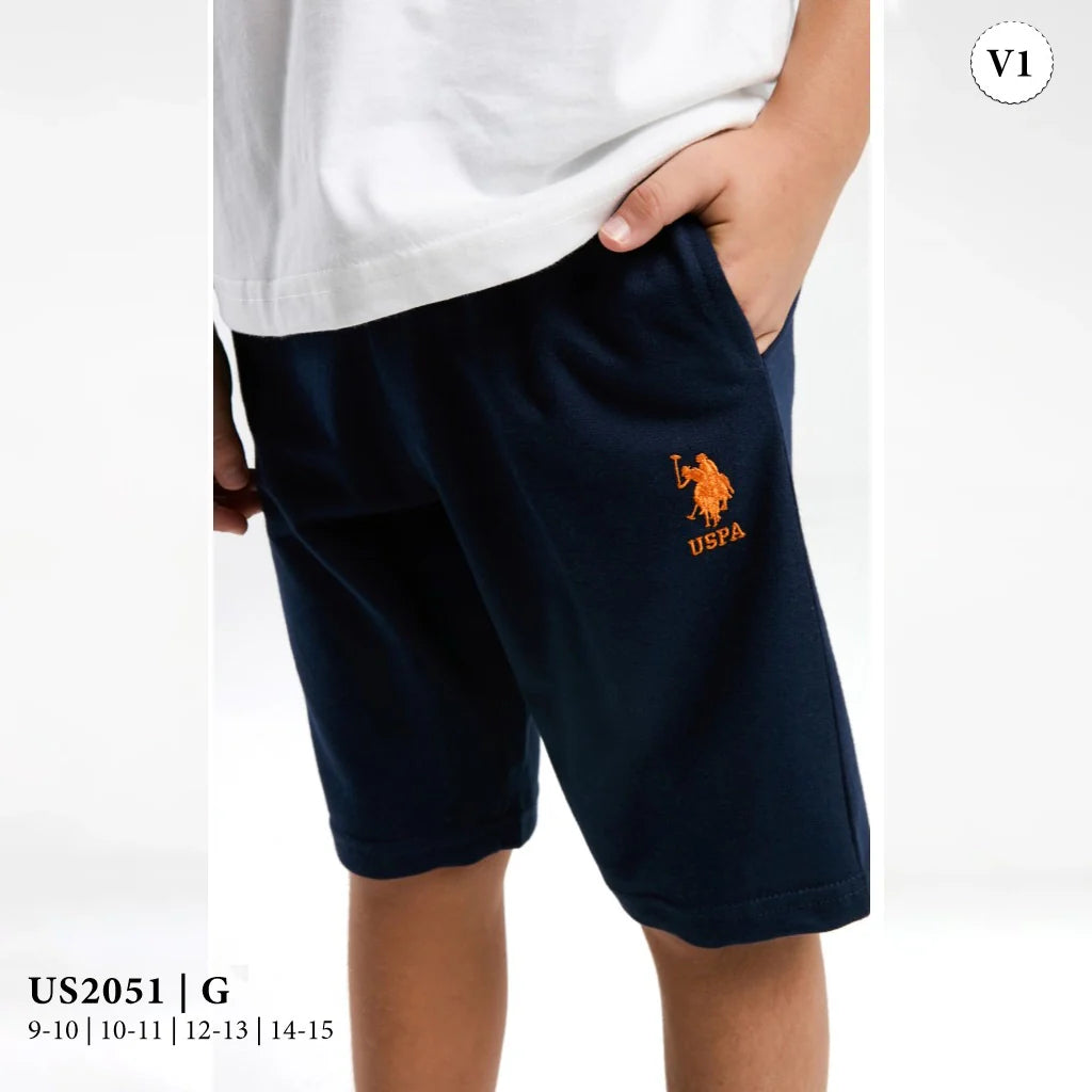 طقم ولادى بكنزة مطبوعة