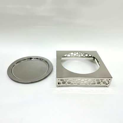 طبق تقديم أرز بقاعدة معدنية