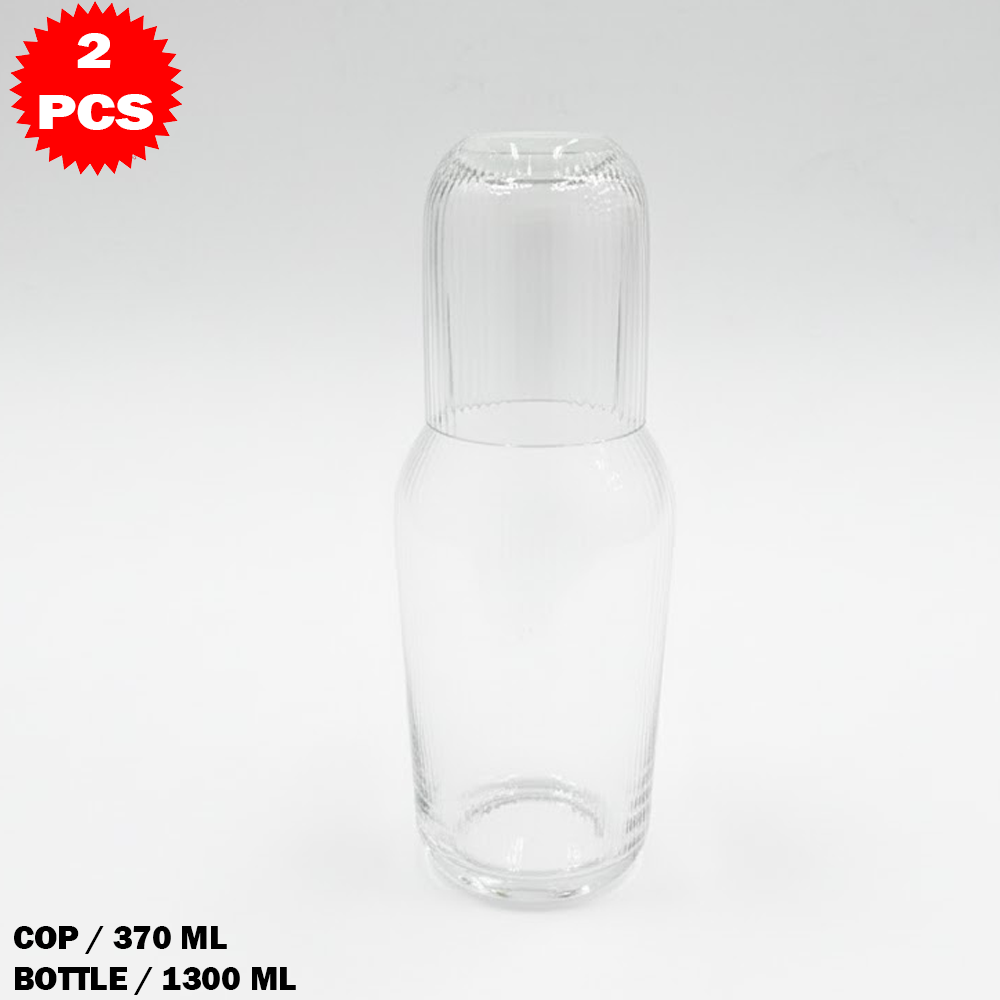 طقم قارورة وكوب زجاجي شفاف