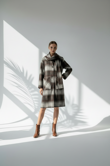 جاكيت نسائي مع اسكارف