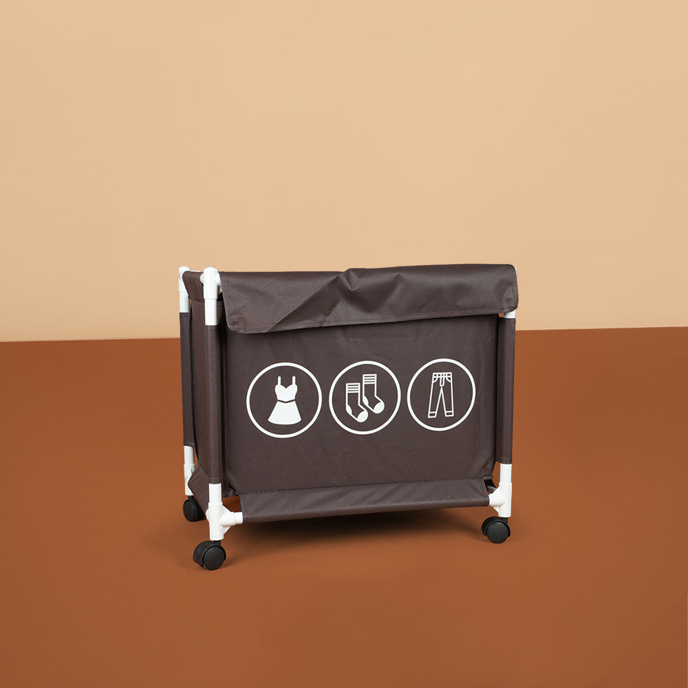 سلة غسيل بعجلات وغطاء