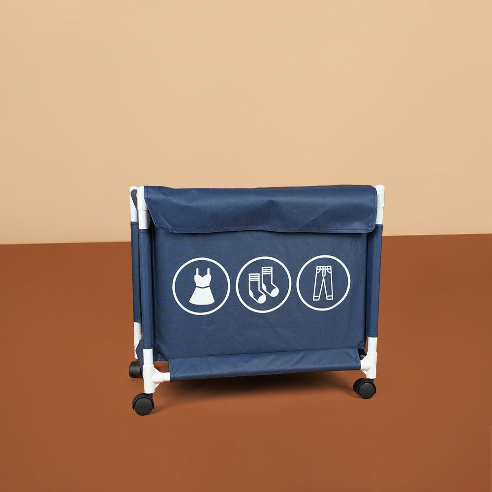 سلة غسيل بعجلات وغطاء