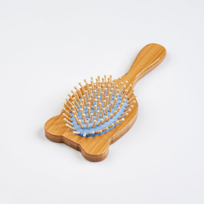 فرشاة شعر للأطفال برفق