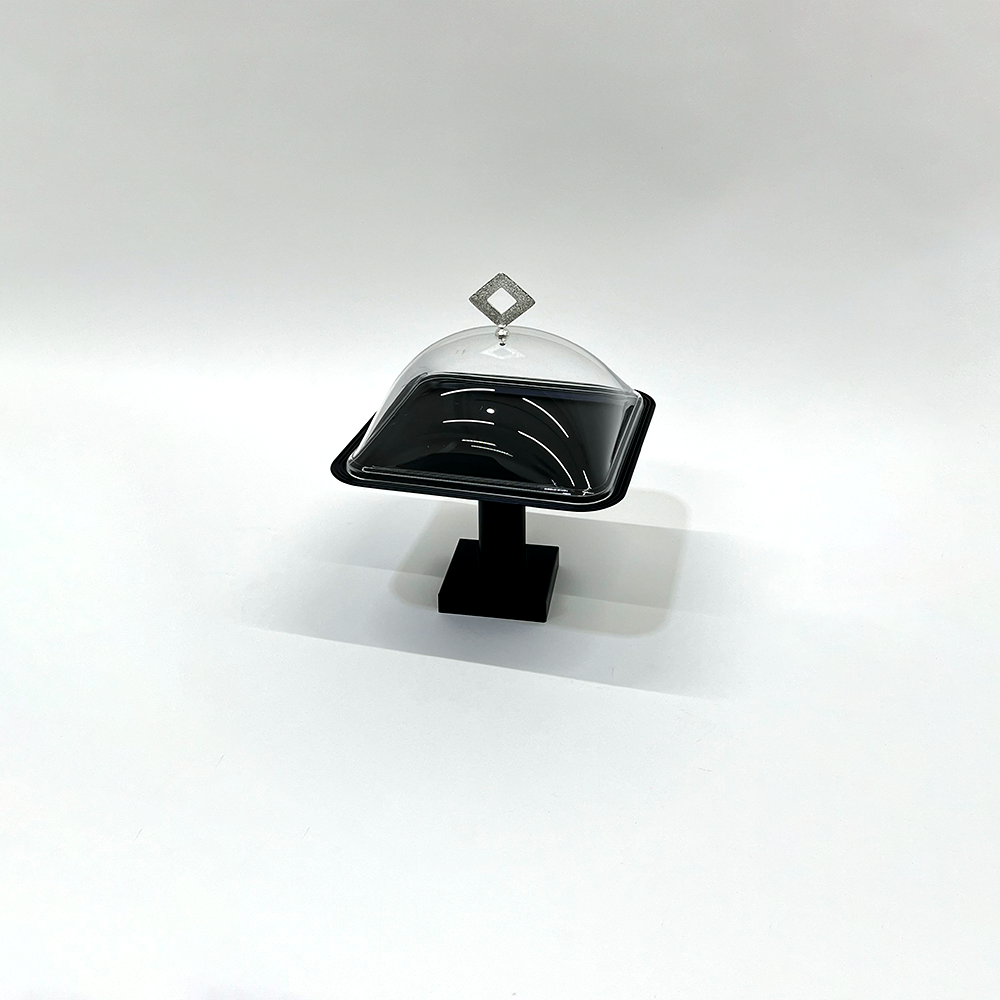 طبق تقديم كيك بغطاء صغير