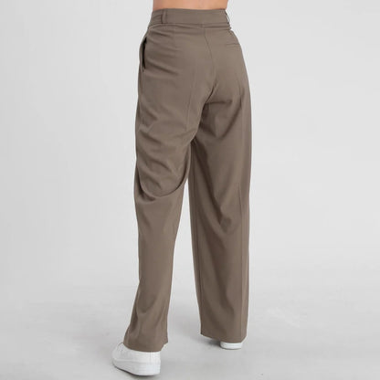 بنطلون نسائي عريض بكسرات