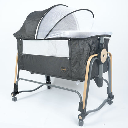 سرير أطفال مع غطاء