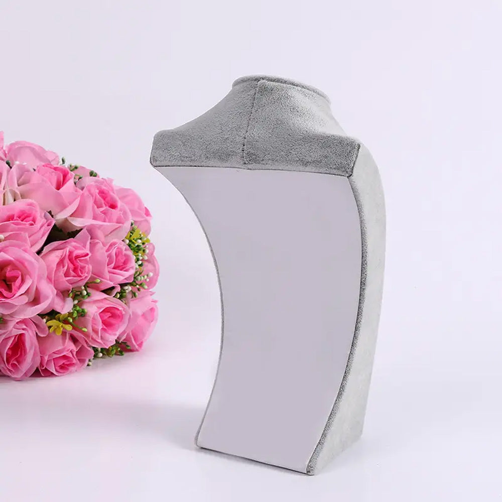 حامل عرض قلادة