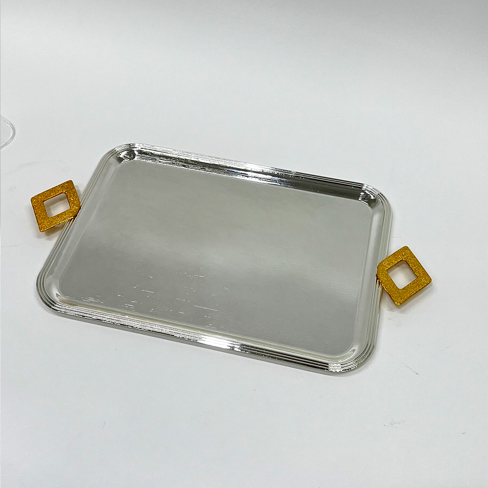 طبق تقديم كيك بغطاء كبير