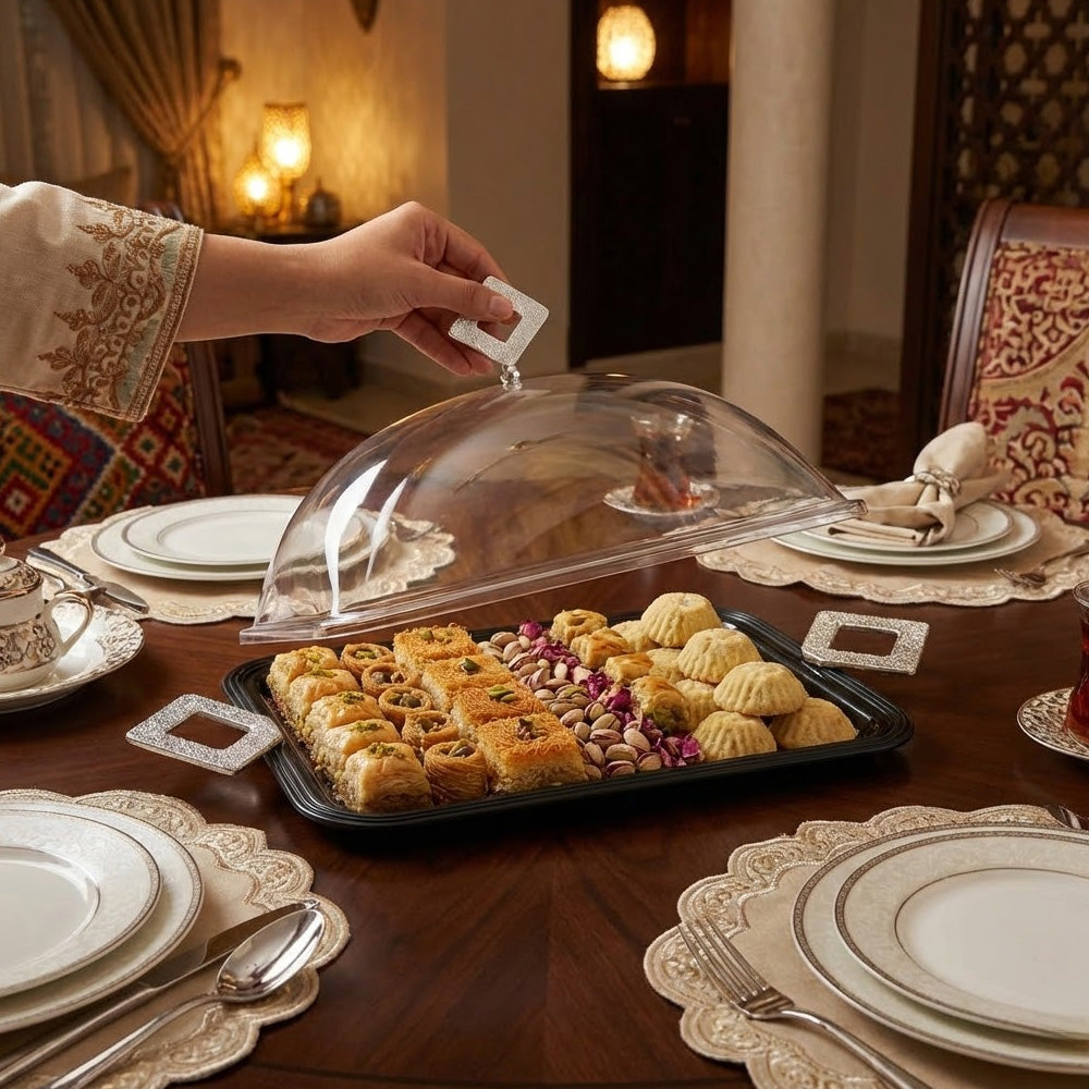 طبق تقديم صغير مع غطاء