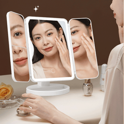 مرآة LED مع مكبرة ثلاثي الطي قابلة للشحن