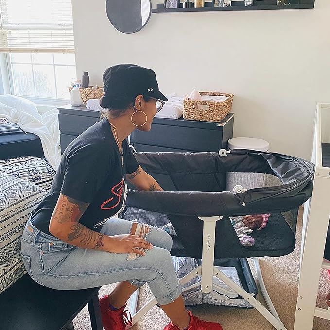 سرير الأطفال القابل للطي الفوري 2 في 1 من  JPMA